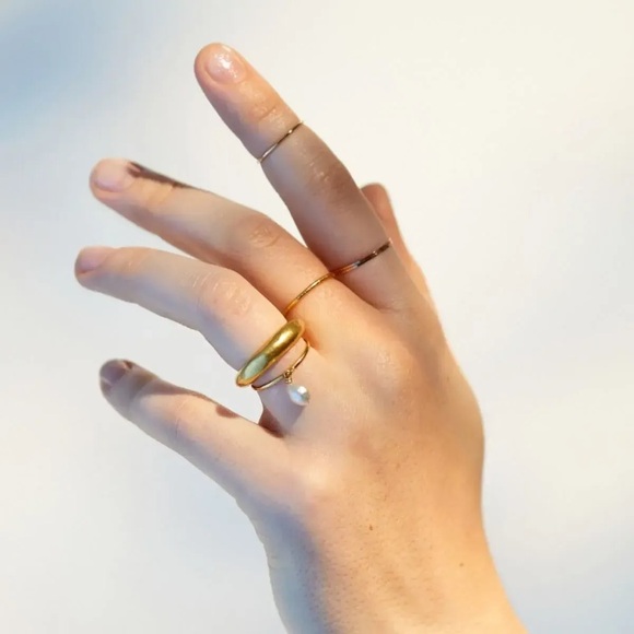 NWT Catbird x Prounis 22k Gold “Rattle” Keshi Pearl Ring - Picture 6 of 6